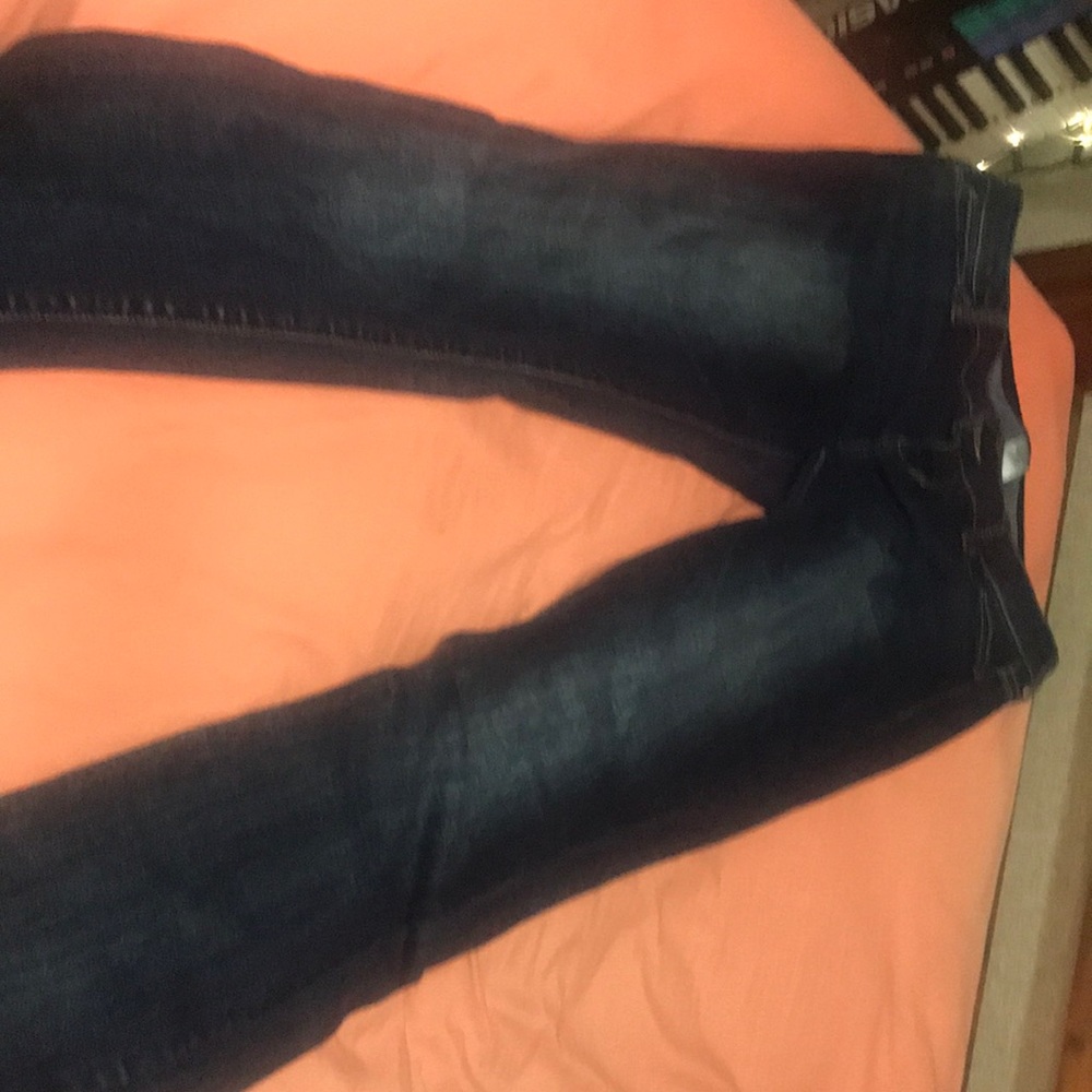 1 pair of dark blue, skinny Maurice jeans size L-R